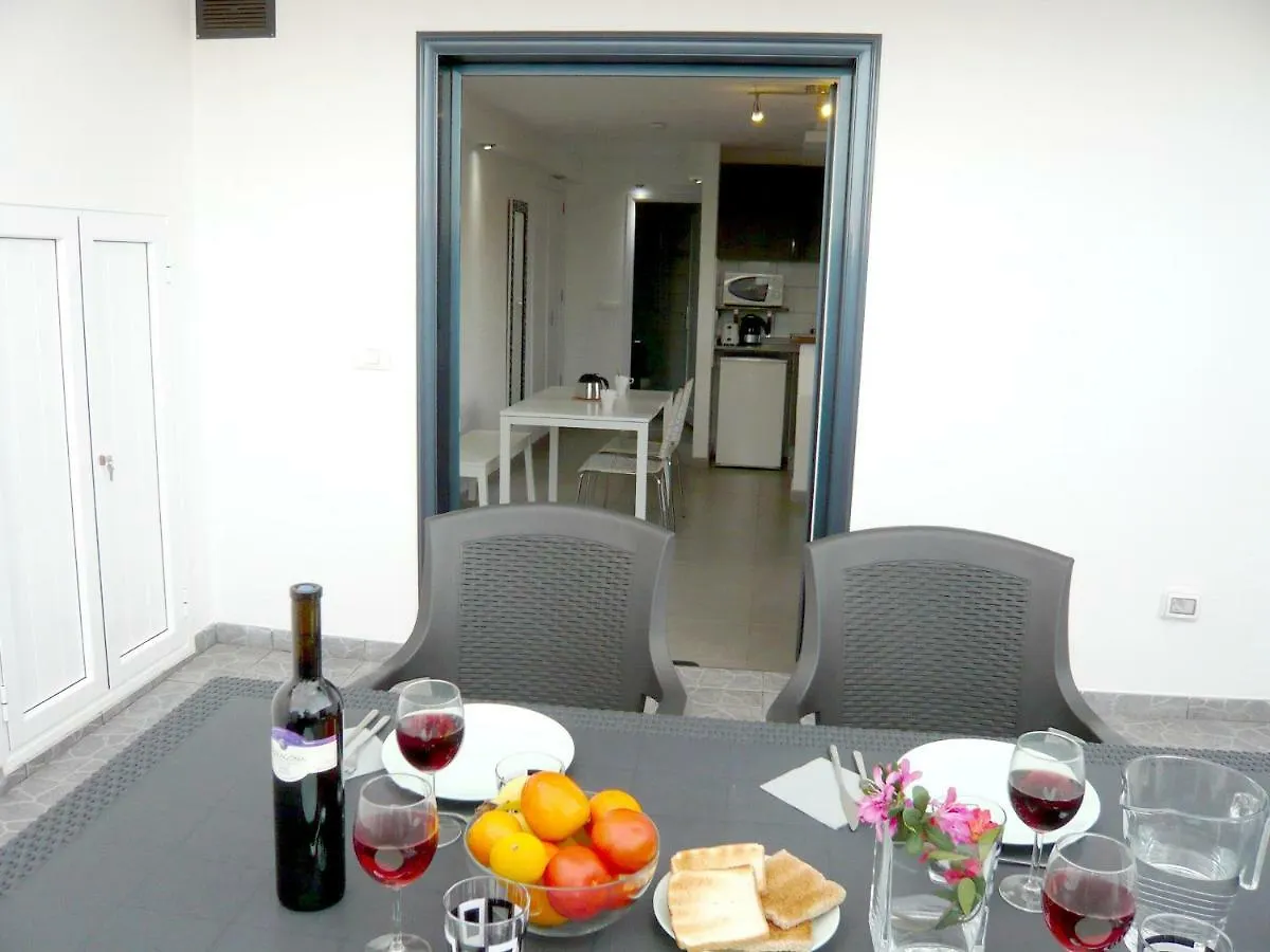 Apartamento Bueno تياس 0*,